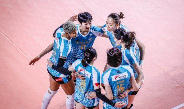 开云体育入口-排超再度提前失去悬念？天津女排缘何一枝独秀？