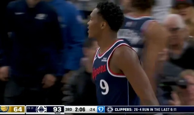 开云体育官网-马瑟林单挑科比-布朗打成2+1，快船轰出27-4领先步行者30分